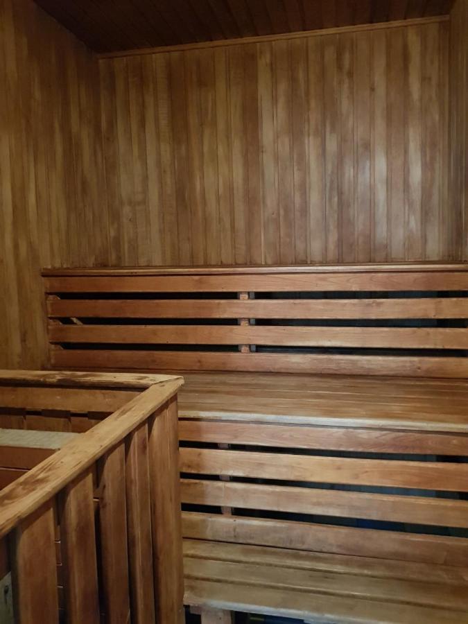文尼察 Дом Для Души С Бассейном Целиком酒店 外观 照片